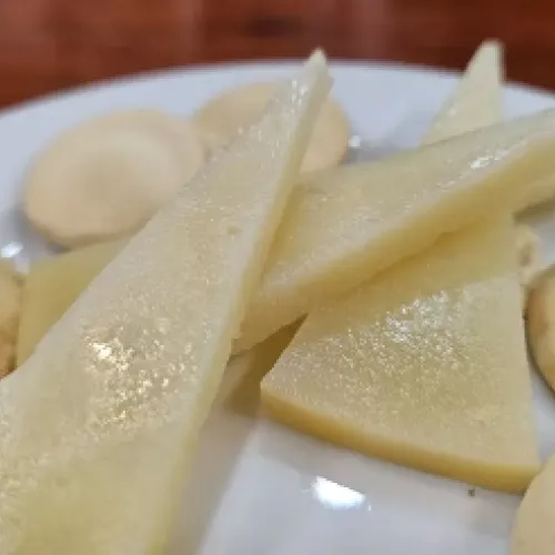 Sabores de Sevilla: Tapas que laten en el corazón de la ciudad