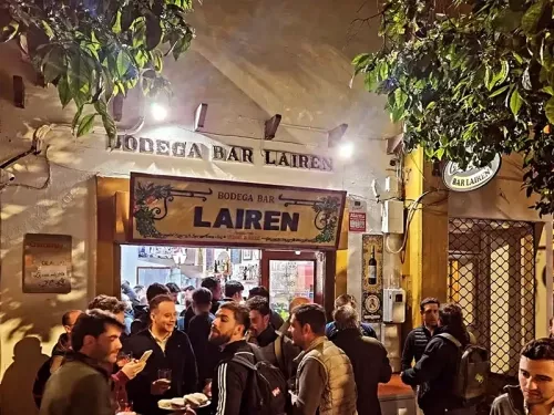 Más que un local, un pedazo de historia viva